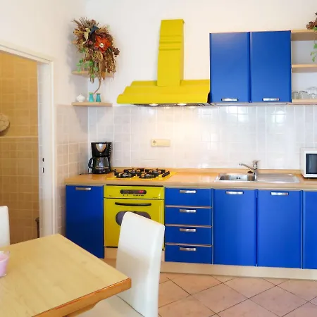 Apartment Nika - Lov307